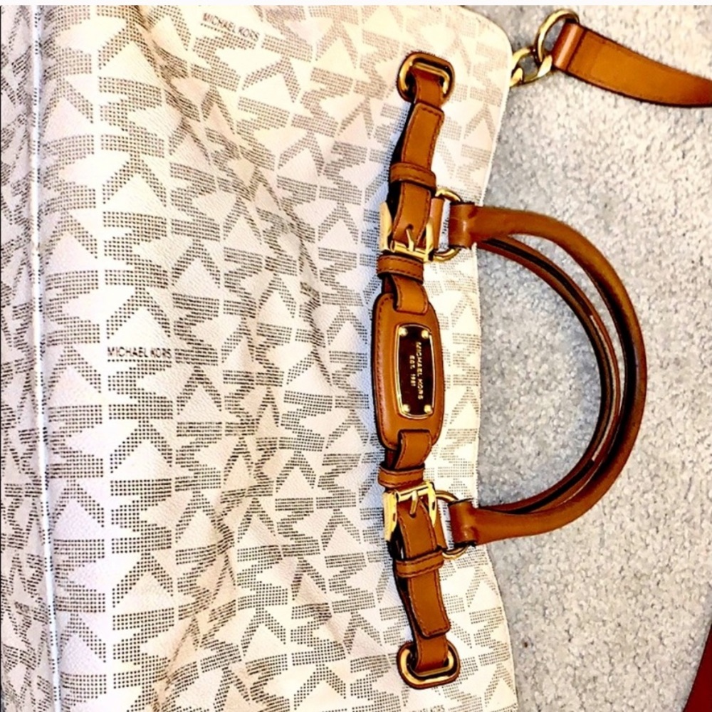 MK purse
